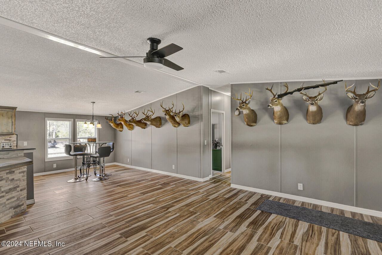 141 Woods Road, San Mateo, FL 32187 Photo