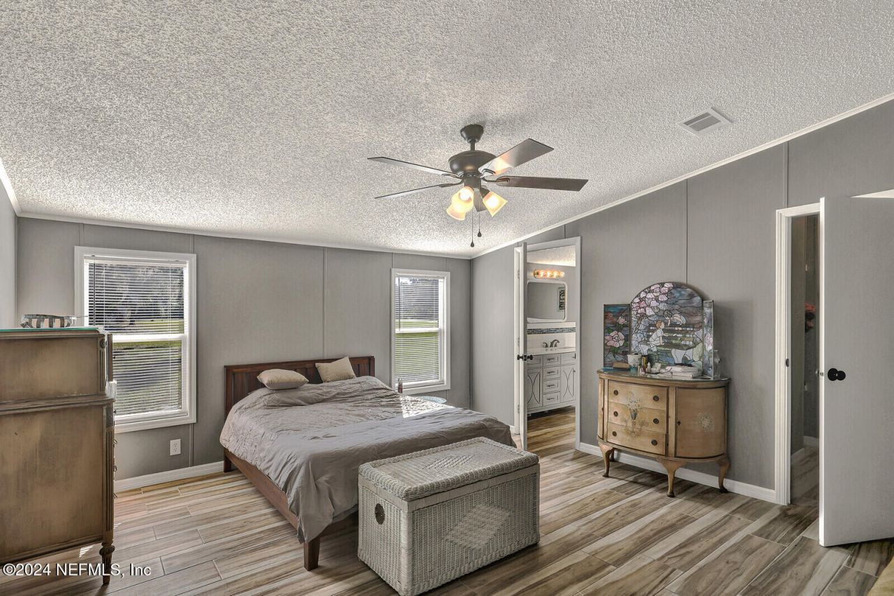141 Woods Road, San Mateo, FL 32187 Photo