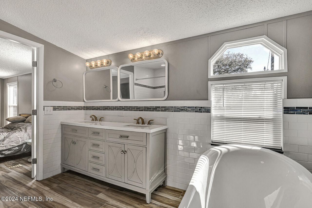 141 Woods Road, San Mateo, FL 32187 Photo
