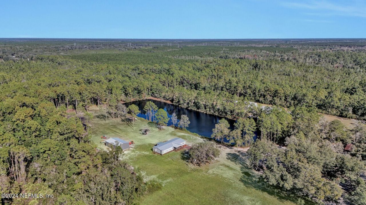 141 Woods Road, San Mateo, FL 32187 Photo