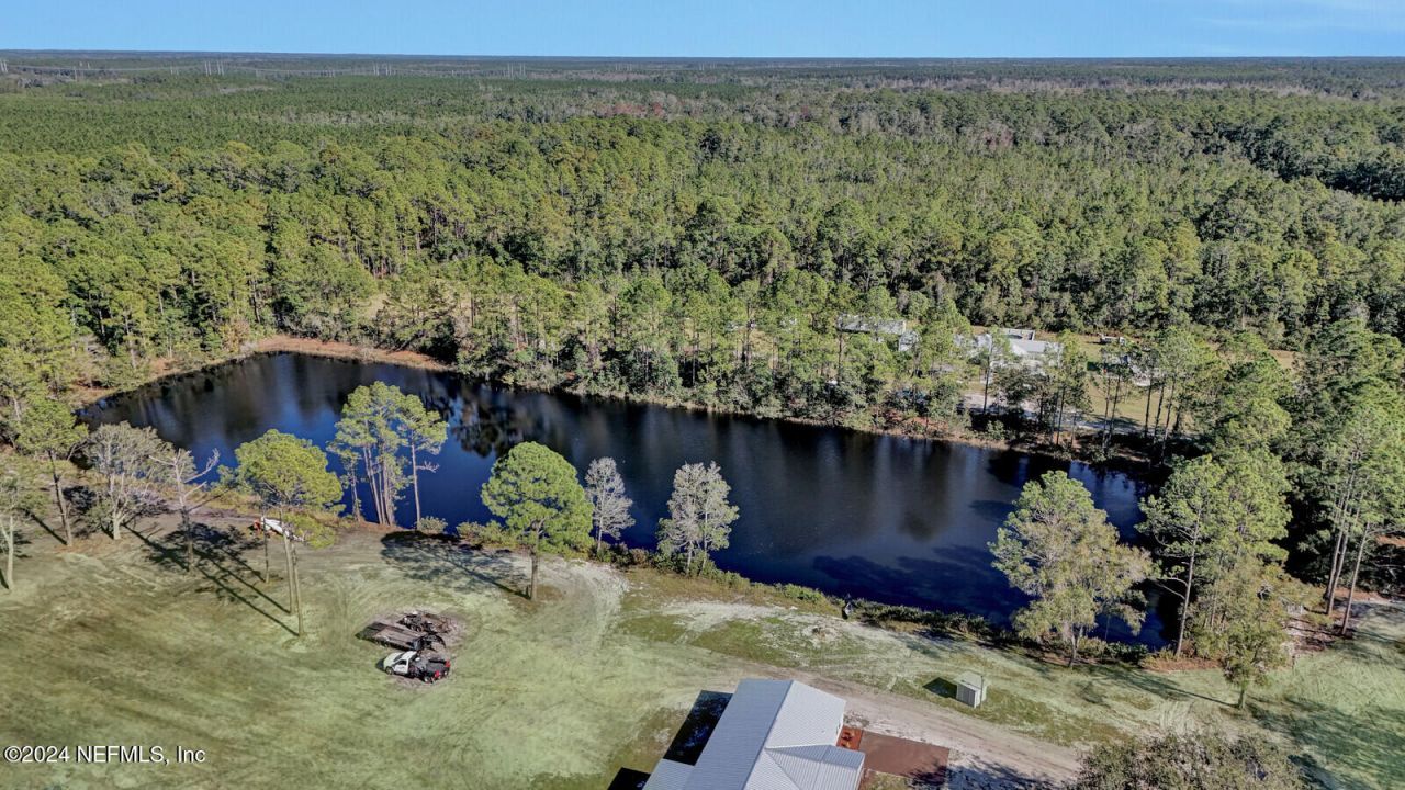 141 Woods Road, San Mateo, FL 32187 Photo