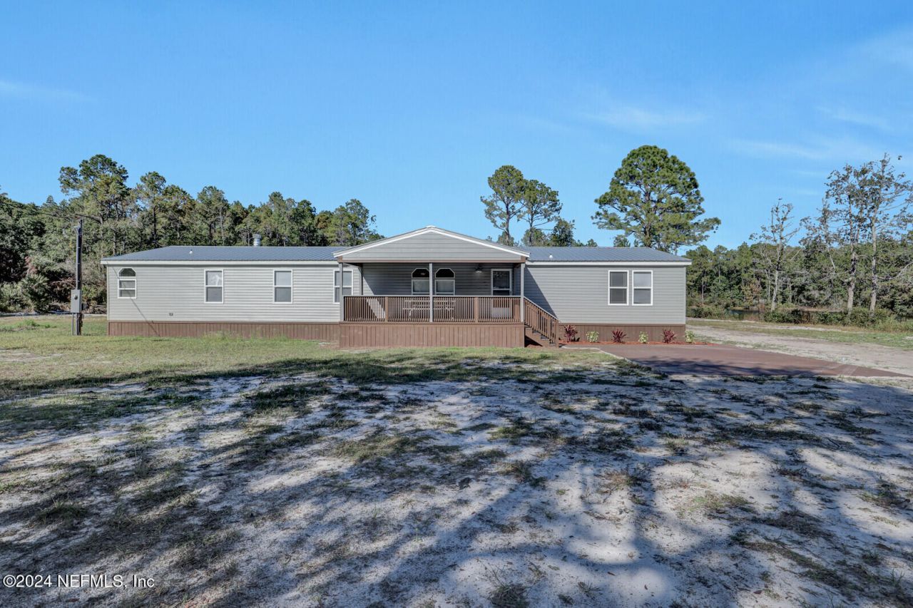 141 Woods Road, San Mateo, FL 32187 Photo