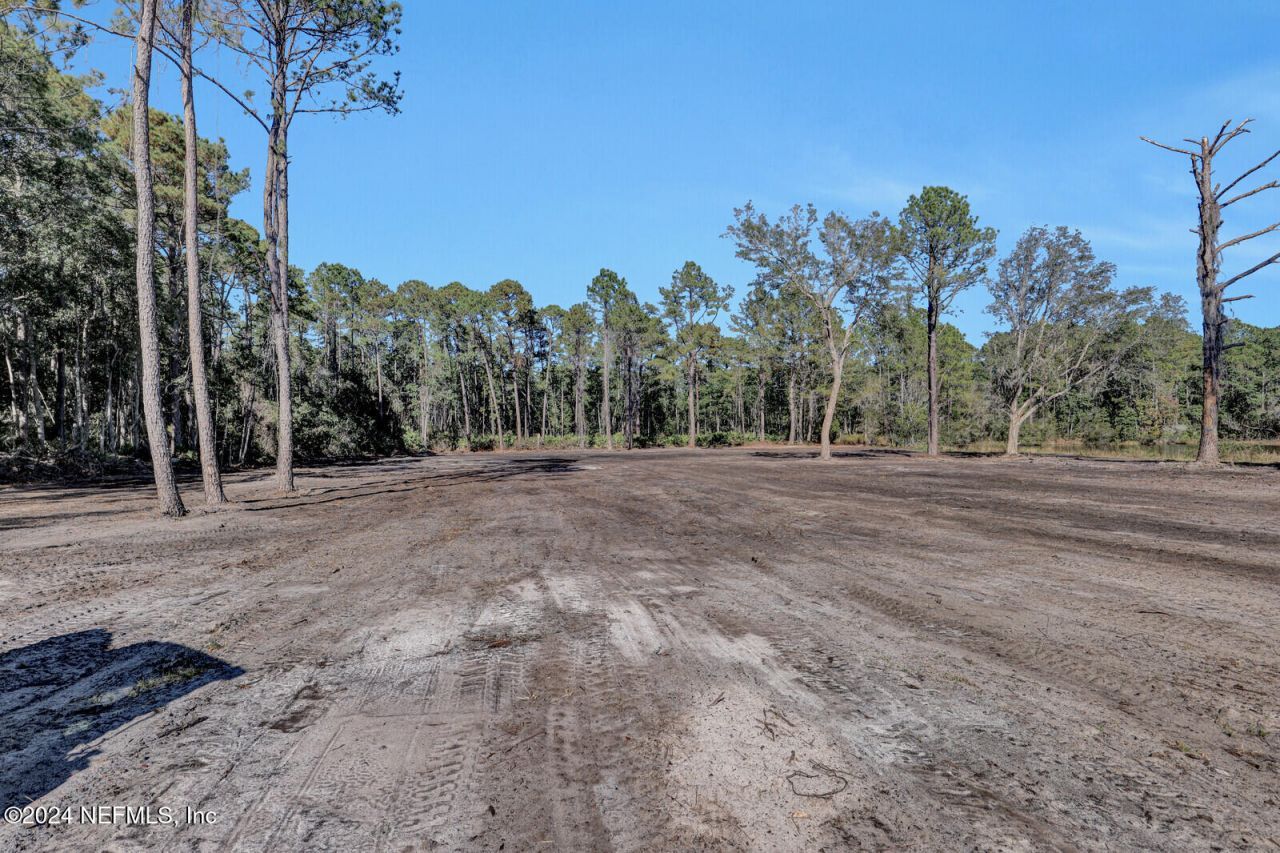 141 Woods Road, San Mateo, FL 32187 Photo