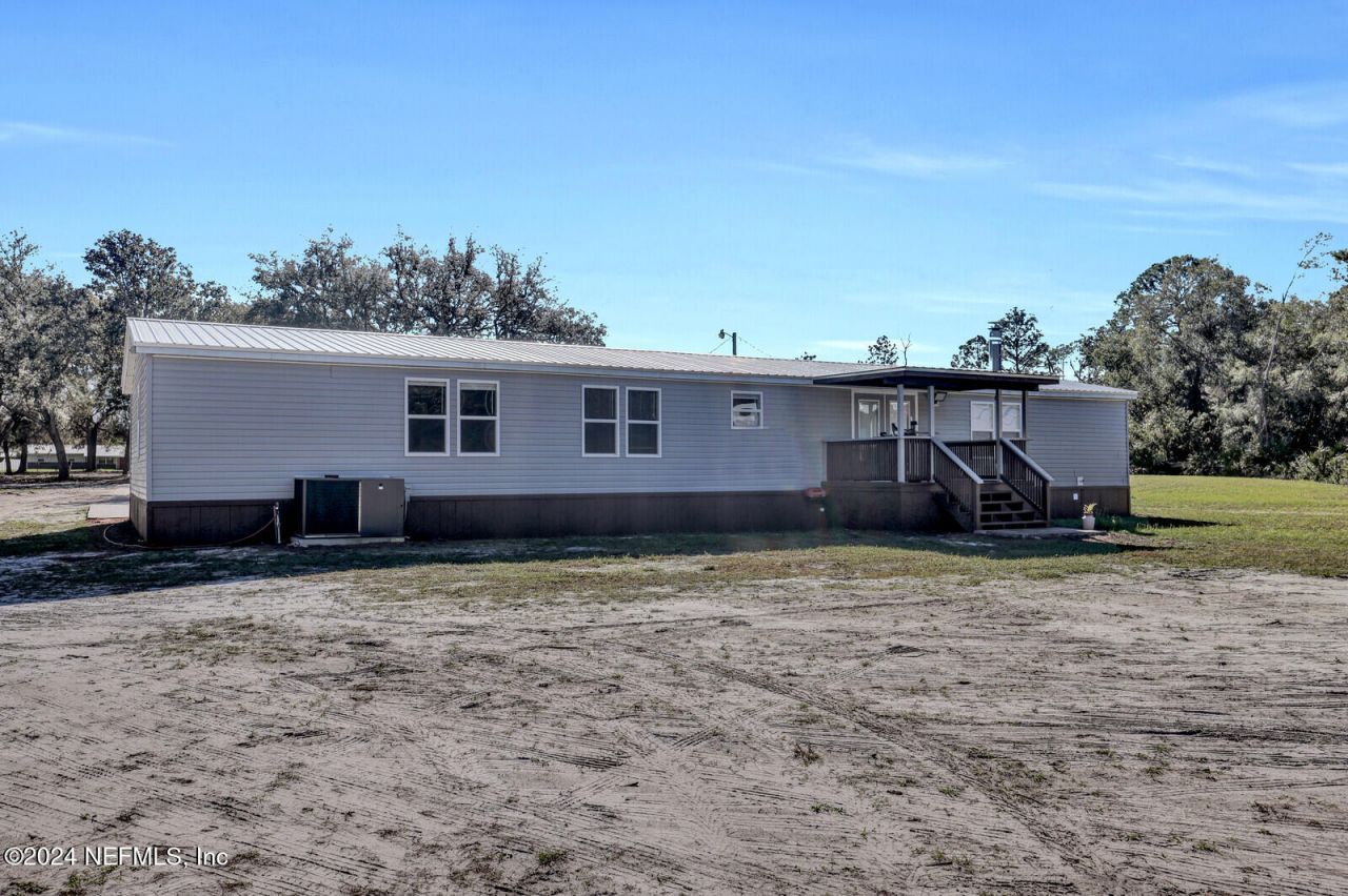 141 Woods Road, San Mateo, FL 32187 Photo