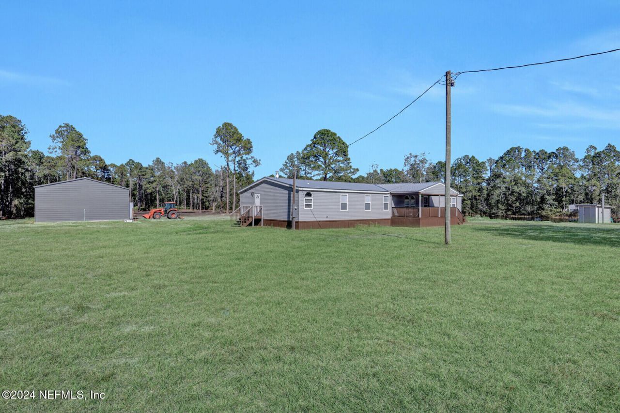 141 Woods Road, San Mateo, FL 32187 Photo