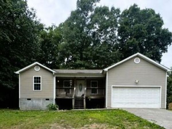 4061 Village Drive, Cohutta, GA 30710