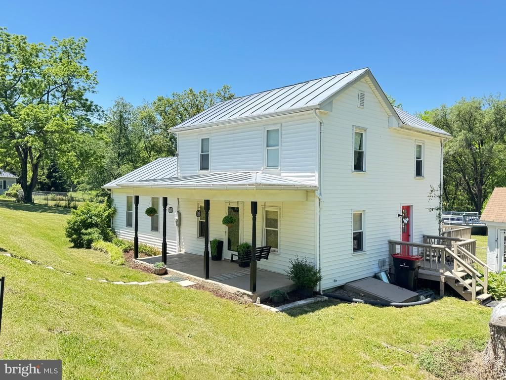 2391 PINE WOODS ROAD, QUICKSBURG, VA 22847
