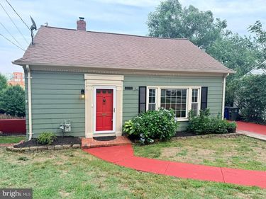 3001 S GRANT STREET, ARLINGTON, VA 22202