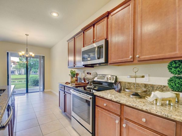 10385 Wellington Parc Drive, Wellington, FL 33449