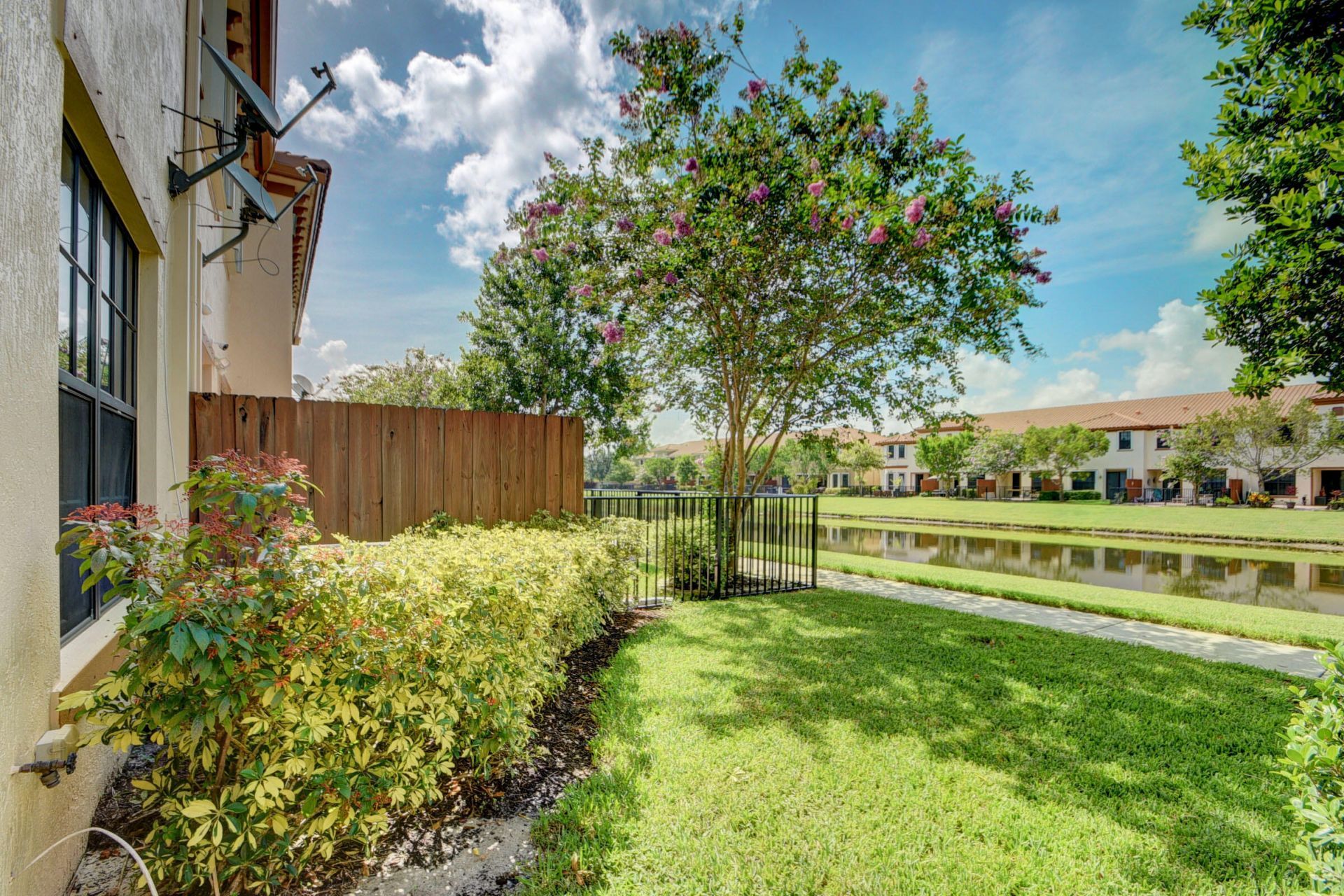 10385 Wellington Parc Drive, Wellington, FL 33449 Photo