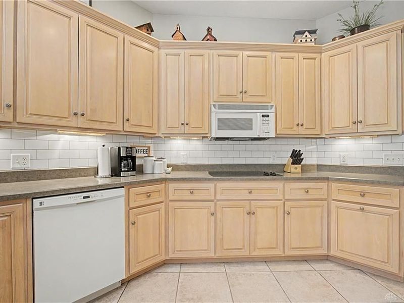 775 Lennox Court, Tipp City, OH 45371 Photo 32