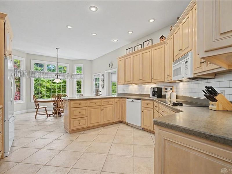775 Lennox Court, Tipp City, OH 45371 Photo 34