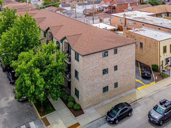 3154 N Oleander Avenue, Unit 2C, Chicago, IL 60707
