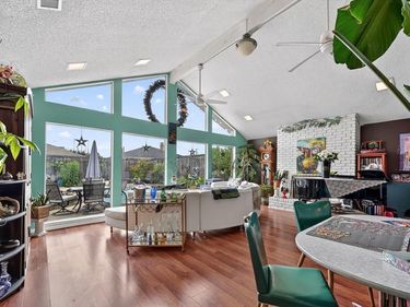 10015 Chimney Hill Lane, Dallas, TX 75243