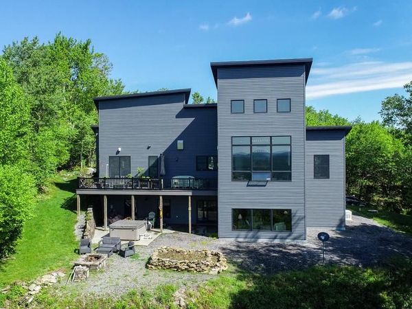 211 HIGH POINT RIDGE ROAD, OAKLAND, MD 21550