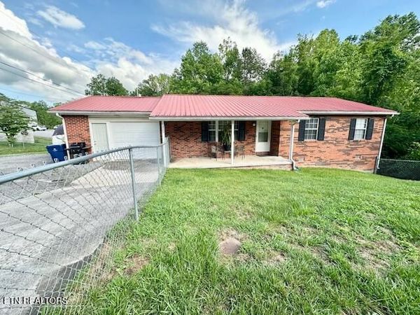 1425 Highway 441 , Middlesboro, KY 40965