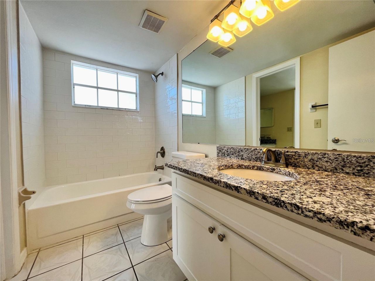 6908 Stones Throw Circle N, Unit 10208, Saint Petersburg, FL 33710 Photo