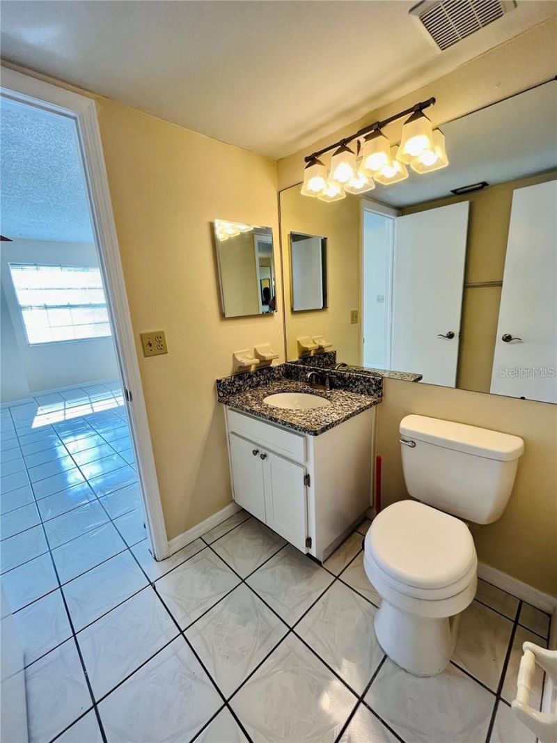 6908 Stones Throw Circle N, Unit 10208, Saint Petersburg, FL 33710 Photo