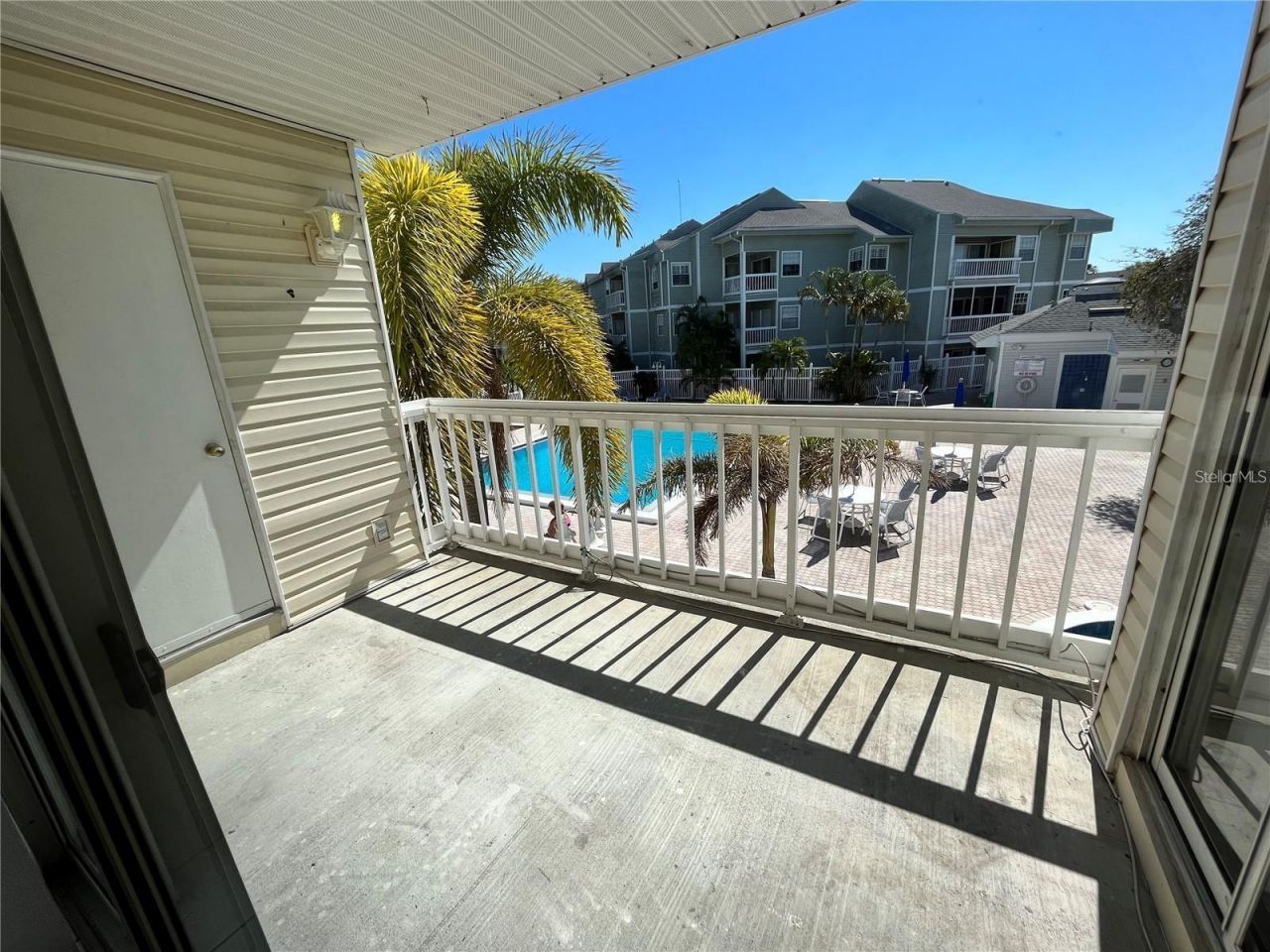 6908 Stones Throw Circle N, Unit 10208, Saint Petersburg, FL 33710 Photo