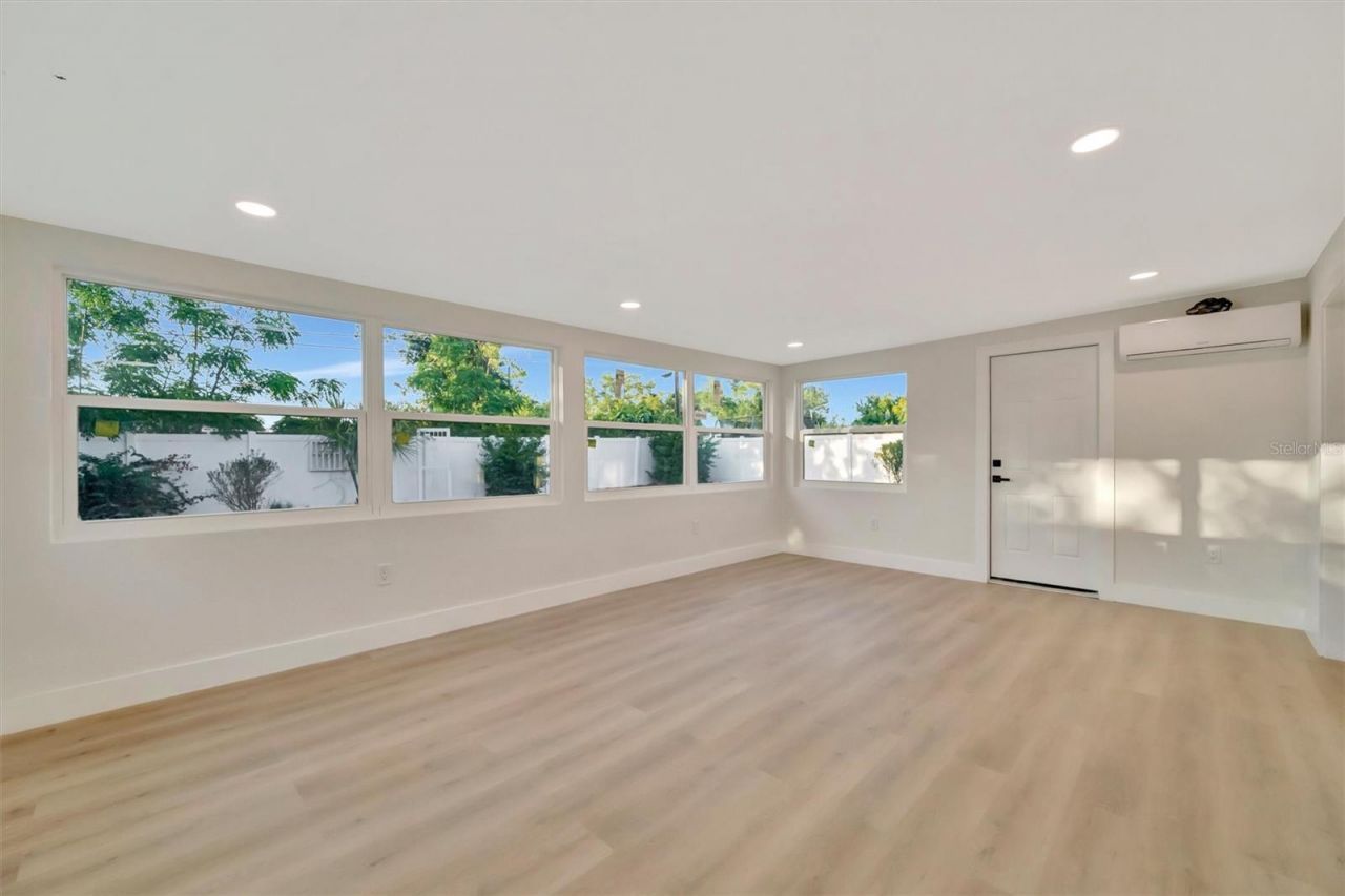 2705 Sunnyside Street, Sarasota, FL 34239 Photo