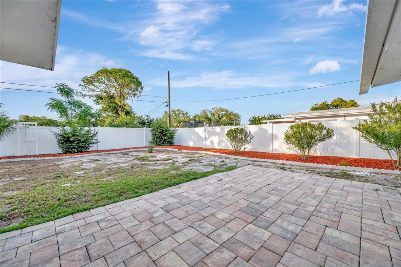 2705 Sunnyside Street, Sarasota, FL 34239 Photo