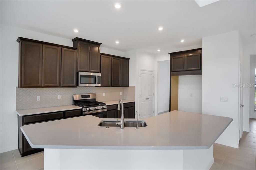 5719 Maidenstone Way, Palmetto, FL 34221 Photo