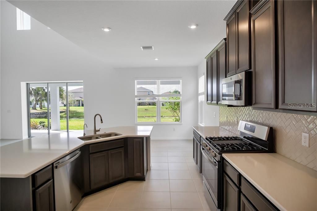 5719 Maidenstone Way, Palmetto, FL 34221 Photo