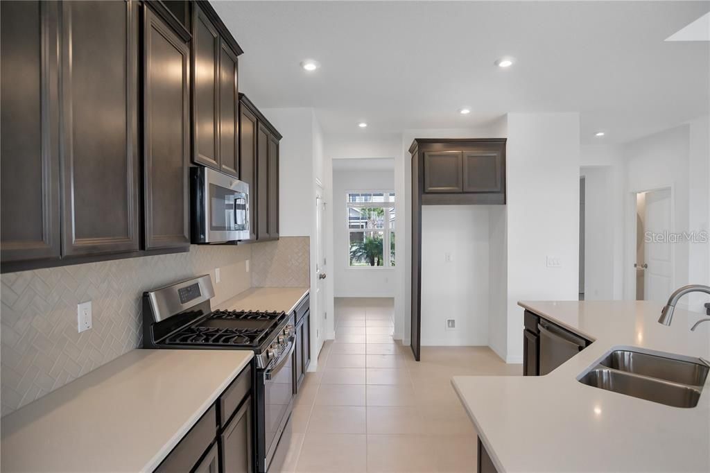 5719 Maidenstone Way, Palmetto, FL 34221 Photo