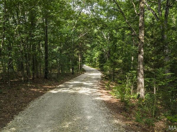 956 Rustling Oaks Lane, Sullivan, MO 63080