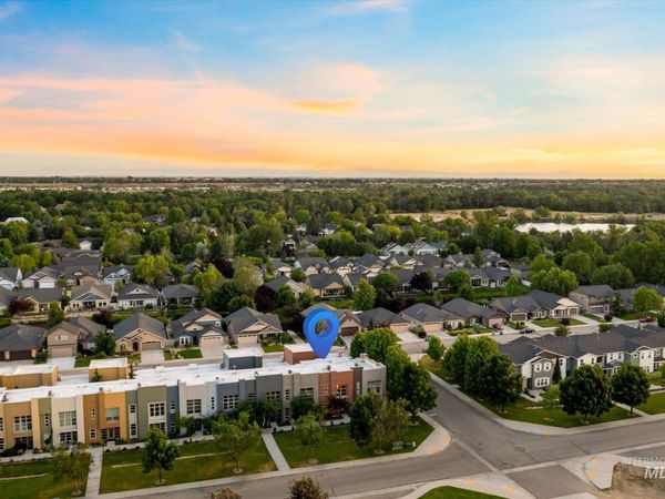 10267 W Carlton Bay Dr, Garden City, ID 83714