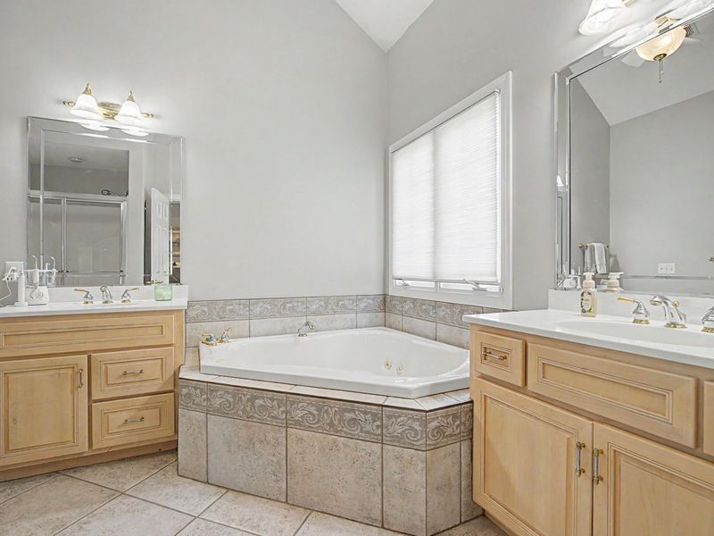 775 Lennox Court, Tipp City, OH 45371 Photo 17