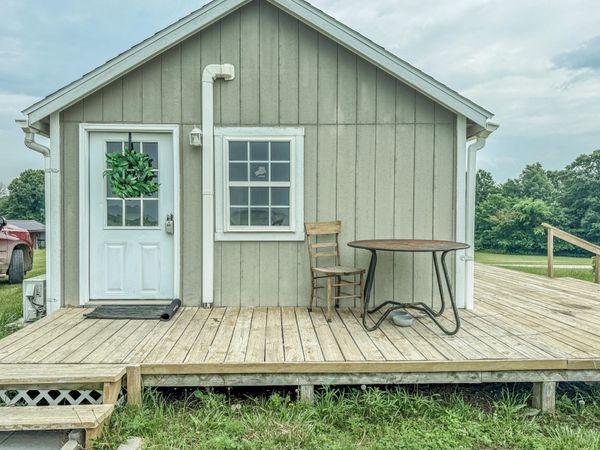 1617 County Road 1470 , Moberly, MO 65270