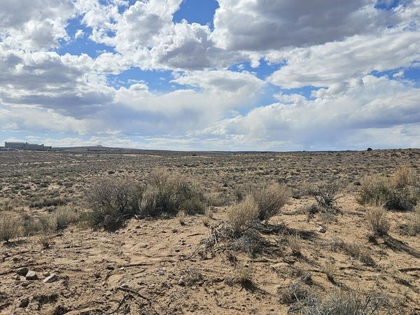 2815 Pendragon Street NE, Rio Rancho, NM 87144