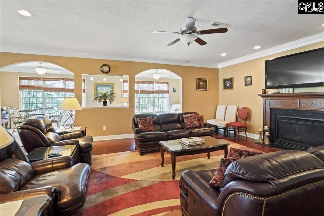 4472 River Road  Photo 16