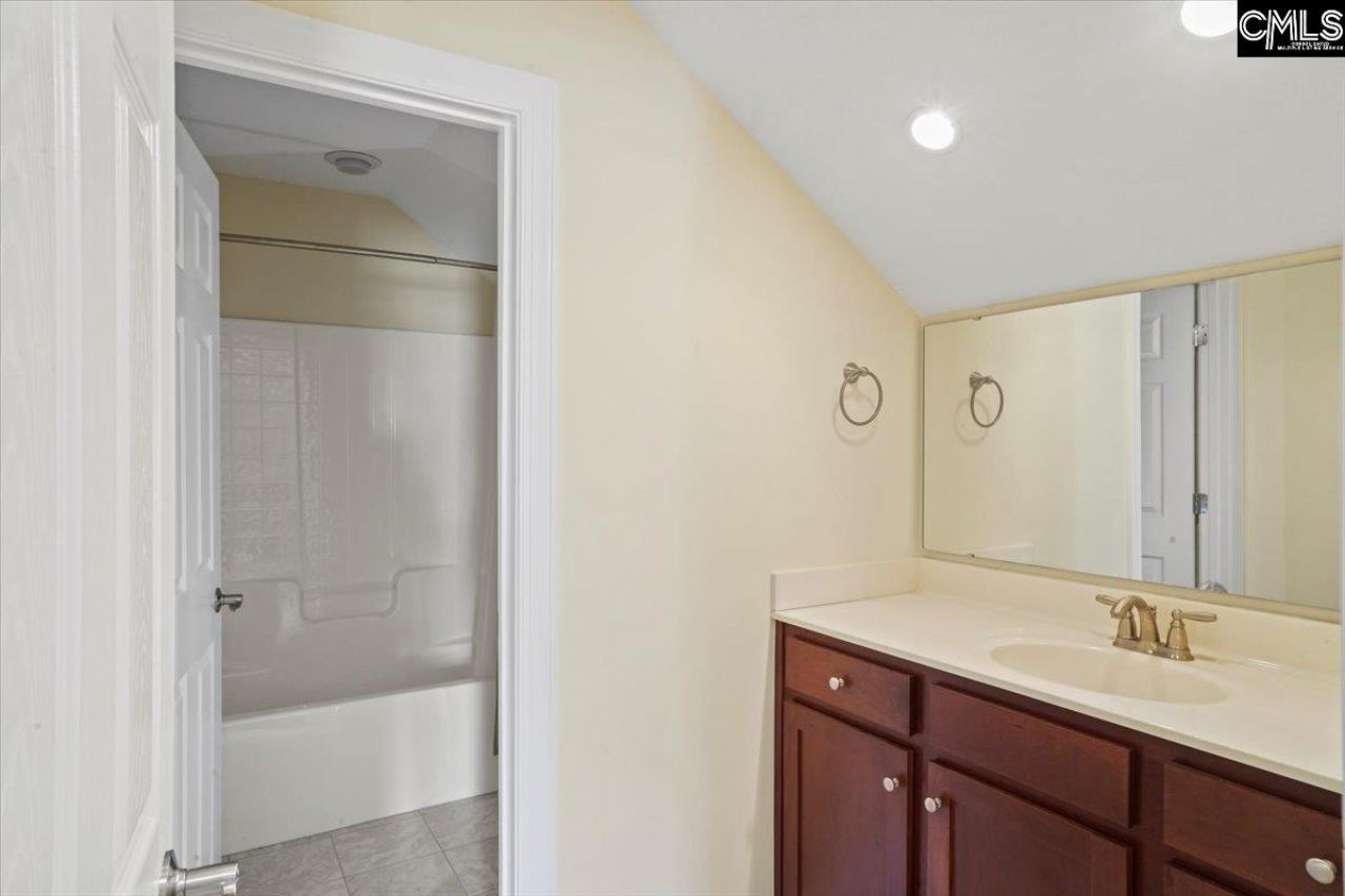 4472 River Road  Photo 20