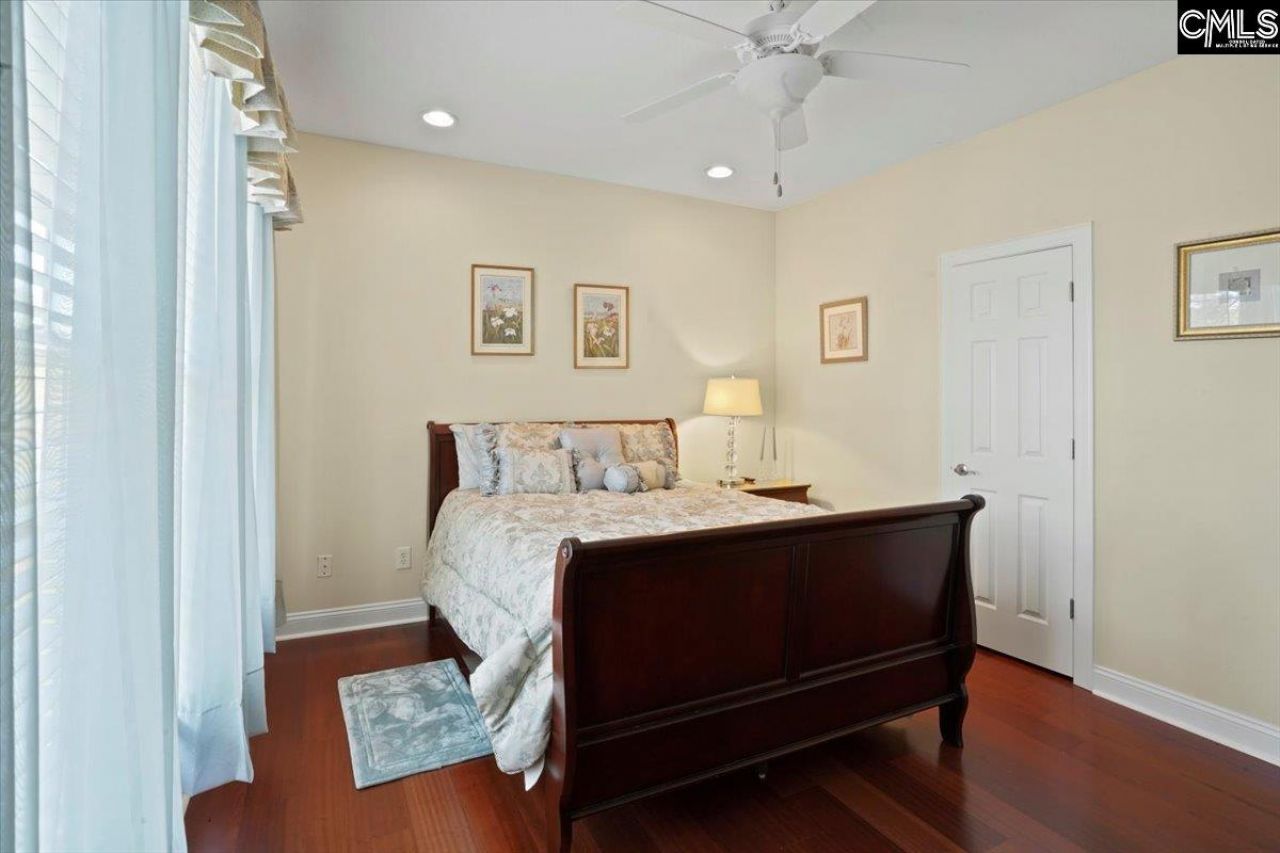 4472 River Road  Photo 25