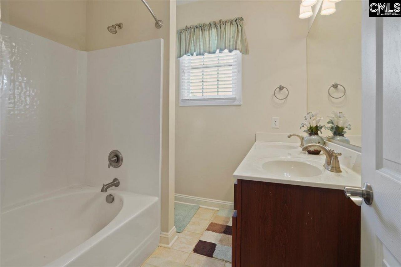 4472 River Road  Photo 28