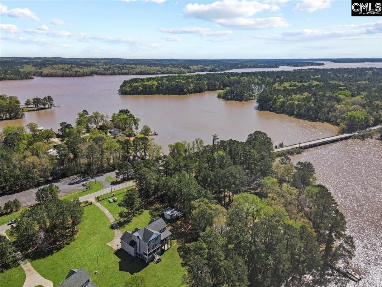 4472 River Road  Photo 38