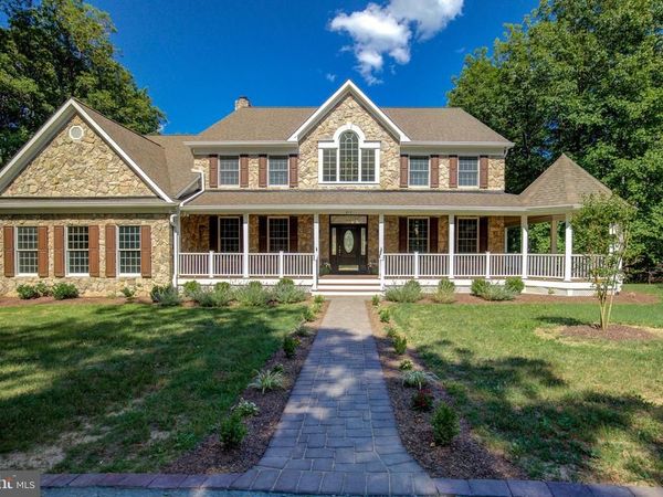813 BLACKS HILL ROAD, GREAT FALLS, VA 22066