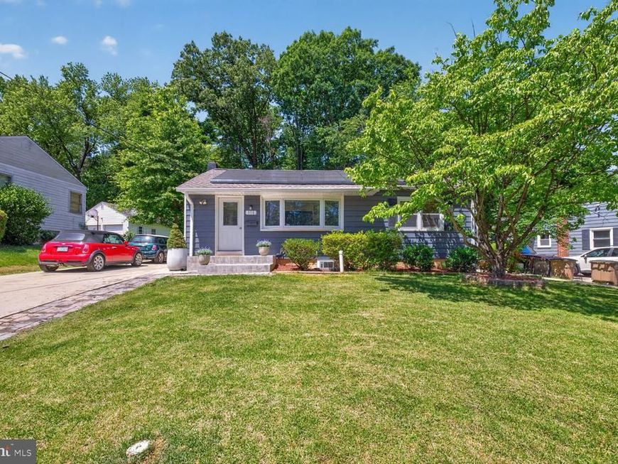 310 Edmonston Drive, Rockville, MD 20851 Main Photo