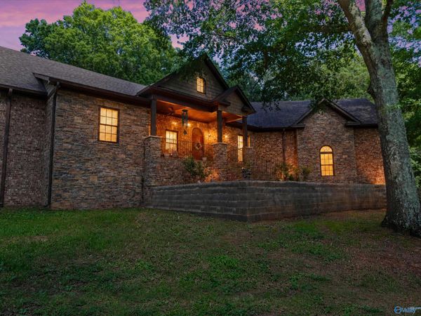 20 Section Mountain Road, Somerville, AL 35670