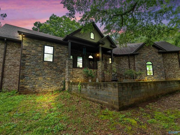 20 Section Mountain Road, Somerville, AL 35670