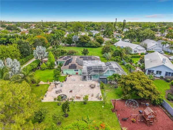 2280 Capri CT , NAPLES, FL 34105