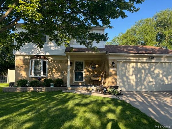 50044 Vinecrest Lane , Chesterfield Twp, MI 48047
