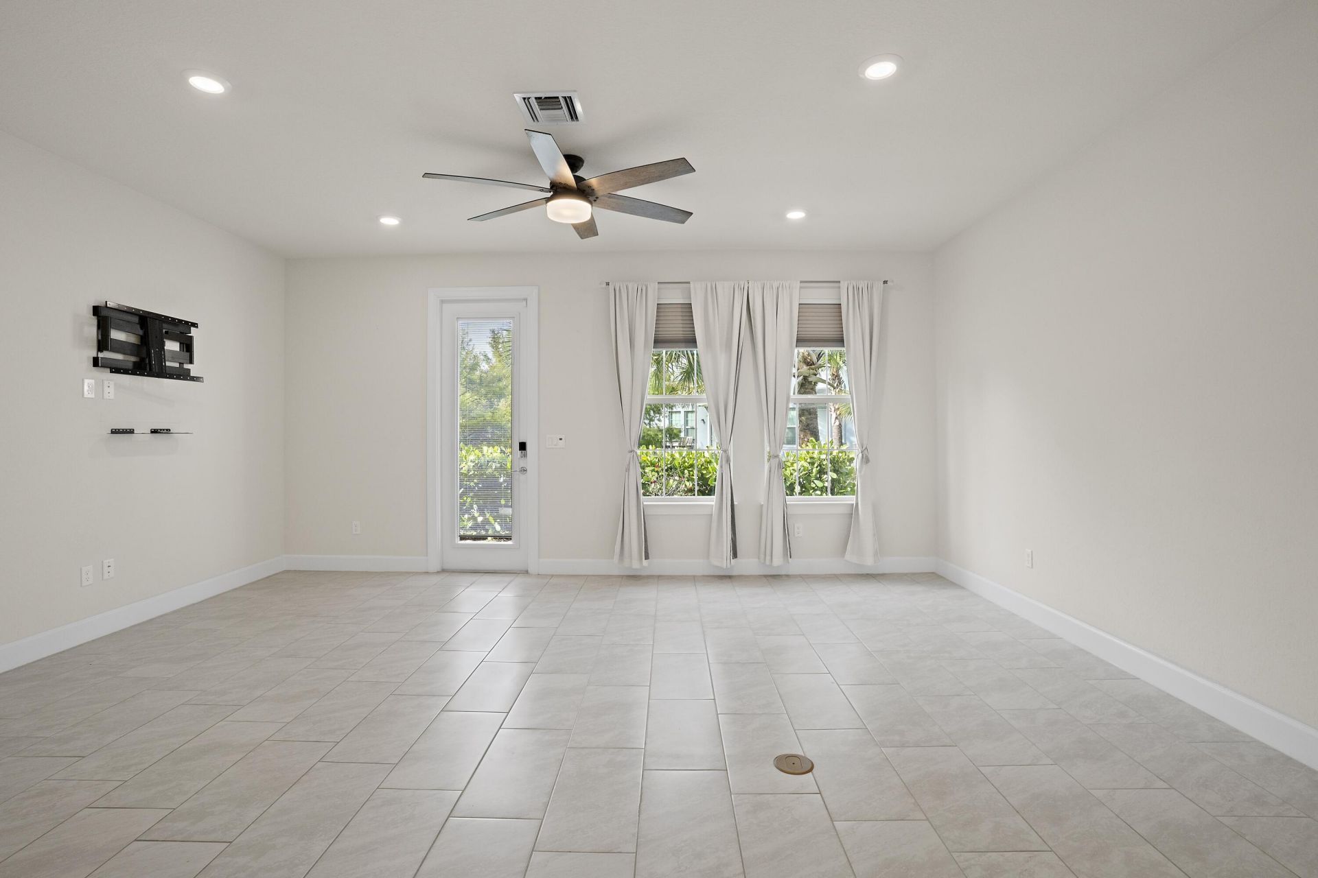 1866 SE Tarni Way, Stuart, FL 34996 Photo