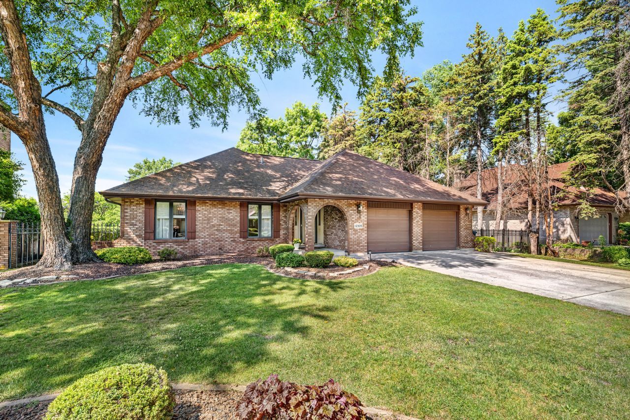 12305 S Spruce Court, Palos Heights, IL 60463 | MLS ID 12662164