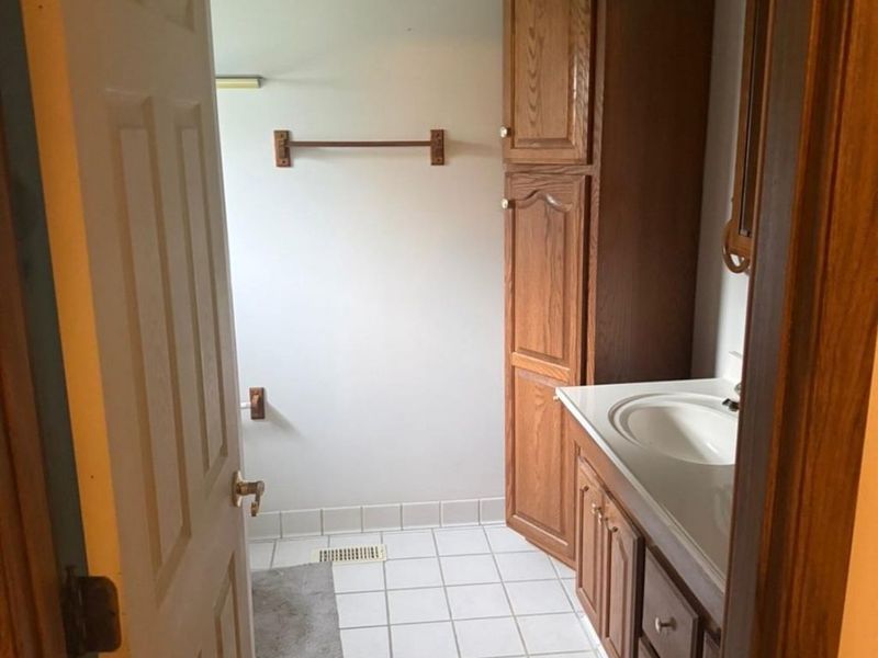 6139 Eddington Drive, Liberty Township, OH 45044 Photo 9
