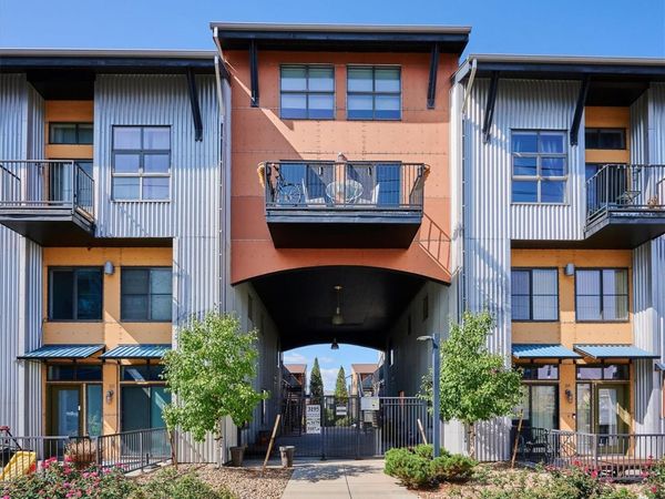 3195 Blake Street , Unit 207, Denver, CO 80205