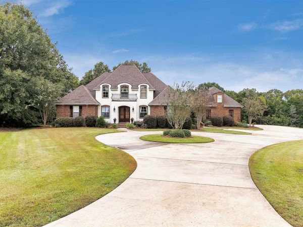 116 Cherry Rose Trail, Canton, MS 39046