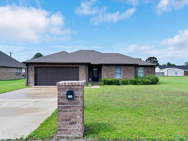 1808 Corbet Street, Walnut Ridge, AR 72476